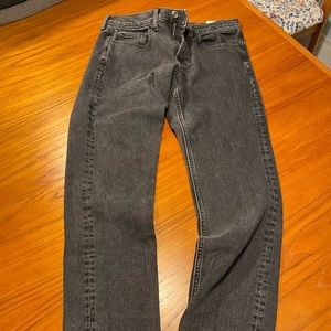 Everlane - The Slim Jean. Faded Black. Size 29 x 30